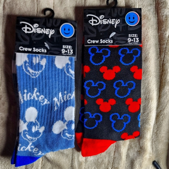 Disney Other - 2 PK DISNEY UNISEX MICKEY MOUSE CREW SOCKS